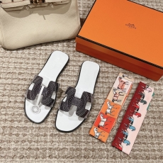 Hermes Slippers